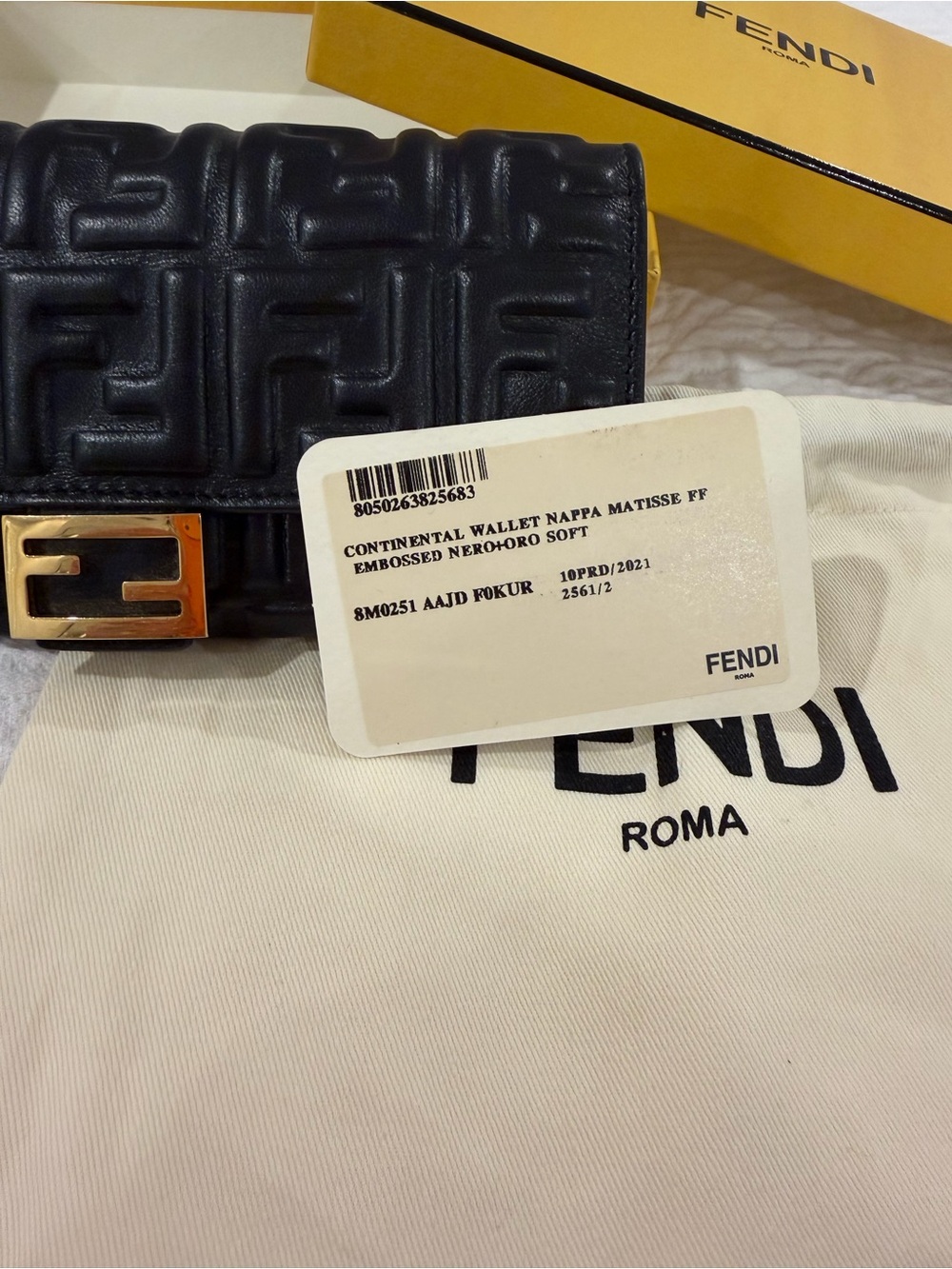 Fendi Baguette Continental Wallet - Picture 6 of 12
